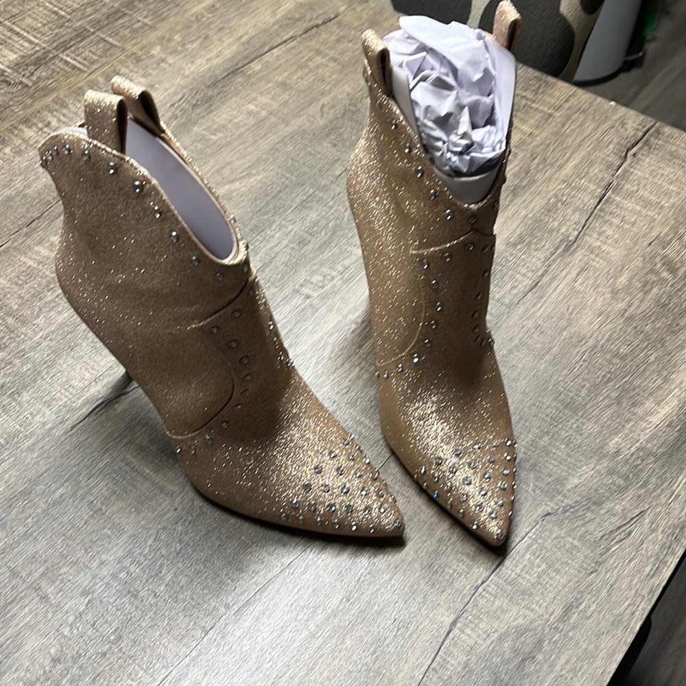 Jessica Simpson booties 8.5
